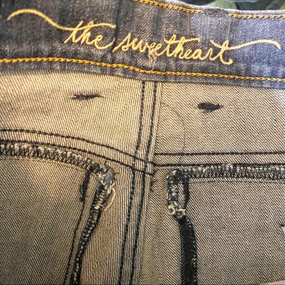 💋3/$20💋Old Navy Sweetheart Bootcut Denim Blue Jeans - Picture 6 of 7